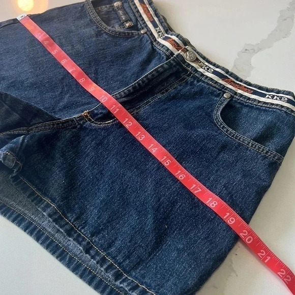 Karl Kani‎ Denim Jean Shorts. Detailed  waistband. Size 10 - Picture 13 of 14